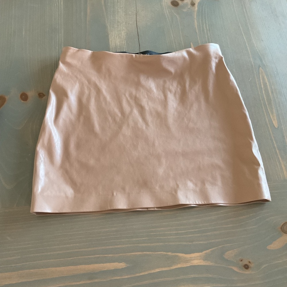 Chic Beige Mini Skirt